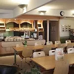 Marne-la-vallee Hotell 2*
