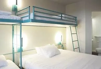ホテル オテル マルヌ ラ ヴァレ 2*